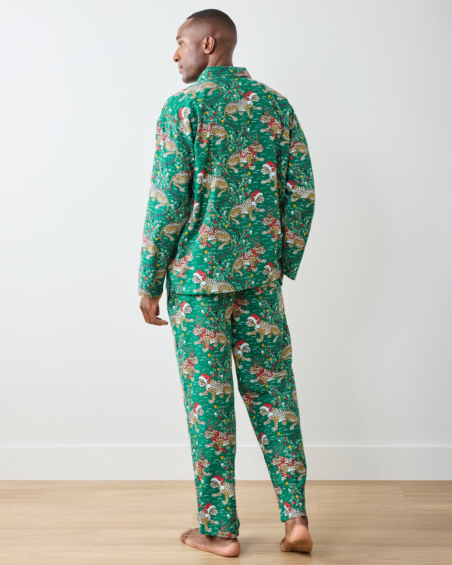 Back view of the men's mistletoe long-sleeve pajama set